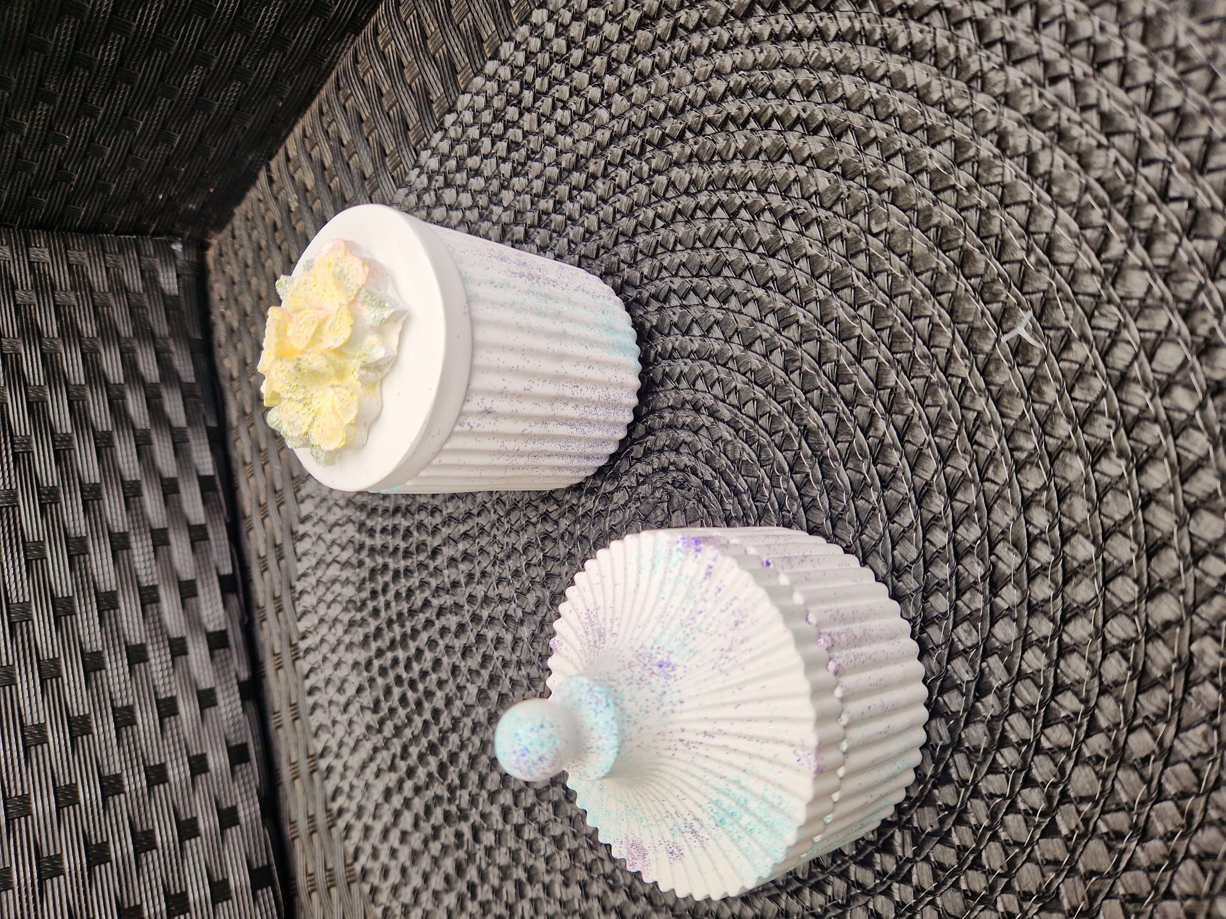 Glitzer-Döschen Set „Floral & Riffel“ (2-teilig)