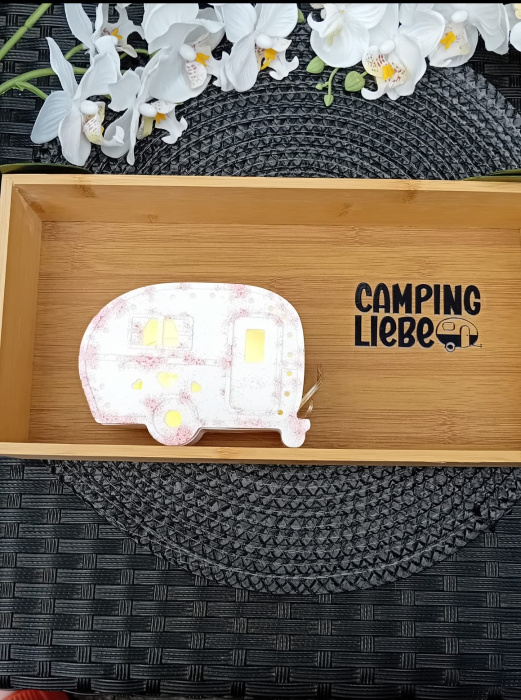 LED-Bambusbox „Camping Liebe“ – Bild 2