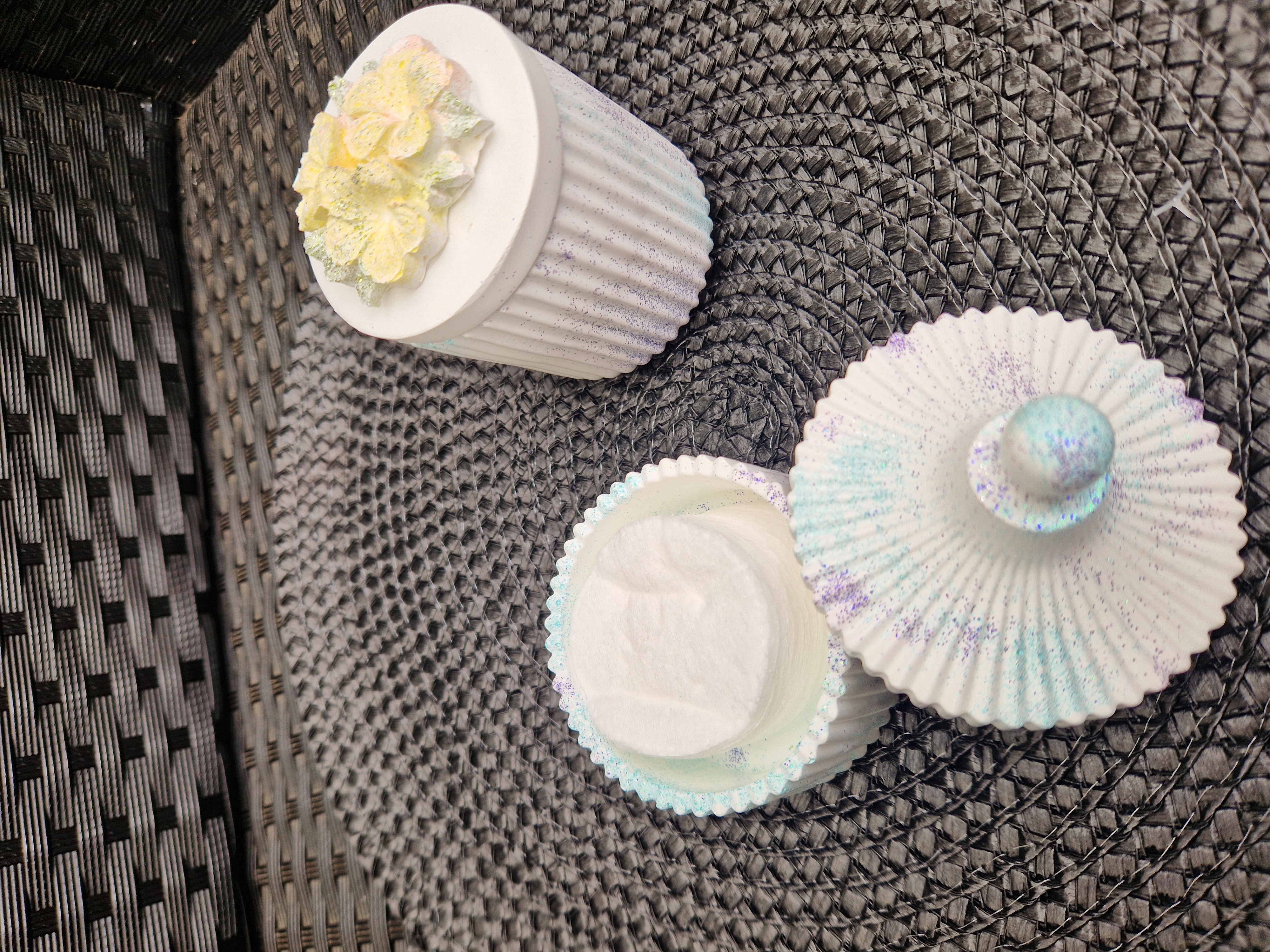Glitzer-Döschen Set „Floral & Riffel“ (2-teilig) – Bild 2